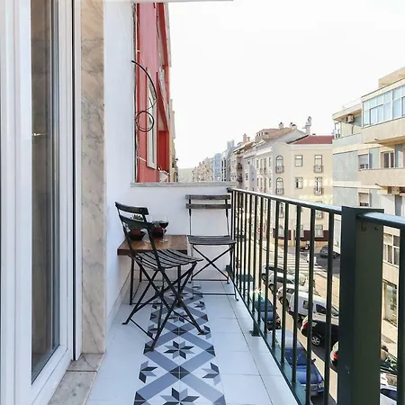 Апартаменты Campo De Ourique Duplex By Homing