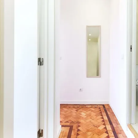 Appartement Campo De Ourique Duplex By Homing